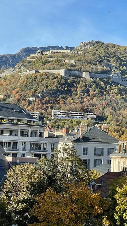 Cosy And Calm In Grenoble City Heart With Free And Large Parking Q-Park Chavant 外观 照片