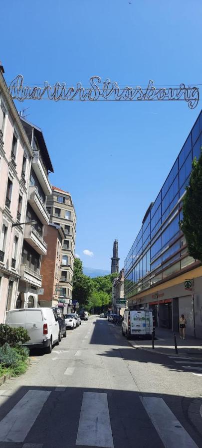 Cosy And Calm In Grenoble City Heart With Free And Large Parking Q-Park Chavant 外观 照片